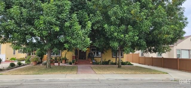 128 Western Dr, Bakersfield, CA 93309