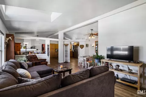 600 S Dennison Rd #65, Tehachapi, CA 93561 photo 4