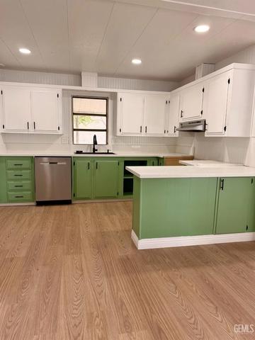 177 Kings Ln, Bakersfield, CA 93308