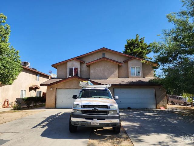 5706 Castlegate Ln, Bakersfield, CA 93308