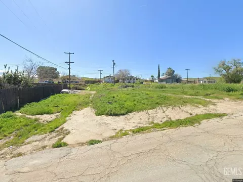 129 Q St, Taft, CA 93268 photo 1