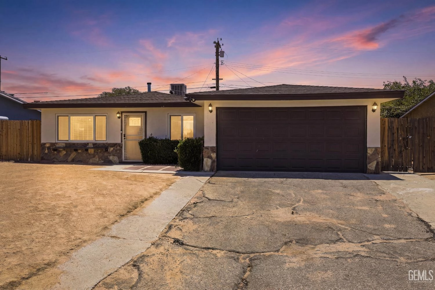 Exterior - 15836 Rexroth St, Mojave, CA 93501 photo 1 of 5