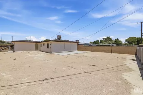 Exterior - 15836 Rexroth St, Mojave, CA 93501 photo 5 of 5
