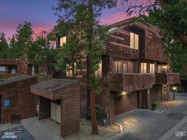 700 New Stine Rd #26, Bakersfield, CA 93309