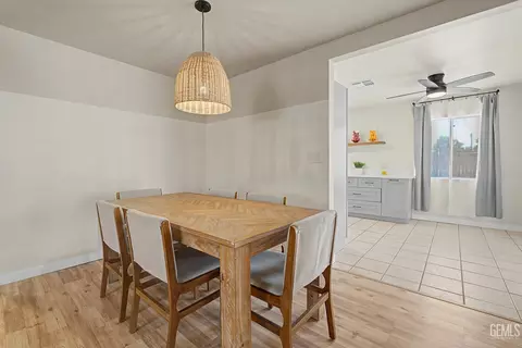 Dining - 21161 Santa Barbara Dr, Tehachapi, CA 93561 photo 1 of 1