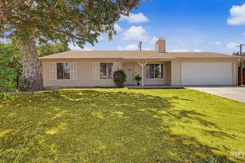 Exterior - 21161 Santa Barbara Dr, Tehachapi, CA 93561 photo 9 of 10