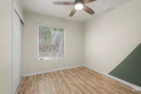 Bedroom - 21161 Santa Barbara Dr, Tehachapi, CA 93561 photo 2 of 2