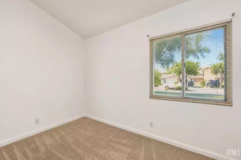 Bedroom - 407 Garratt St, Taft, CA 93268 photo 2 of 5