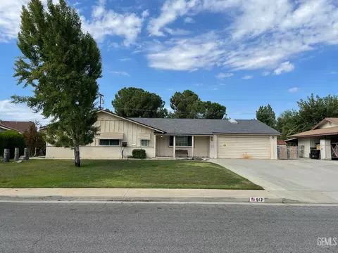 917 Cherry Hills Dr, Bakersfield, CA 93309