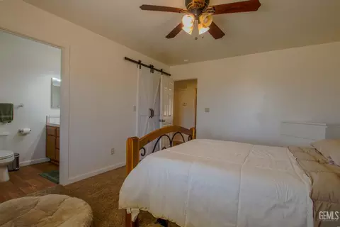 Bedroom - 20654 Sasia Rd, Tehachapi, CA 93561 photo 3 of 5