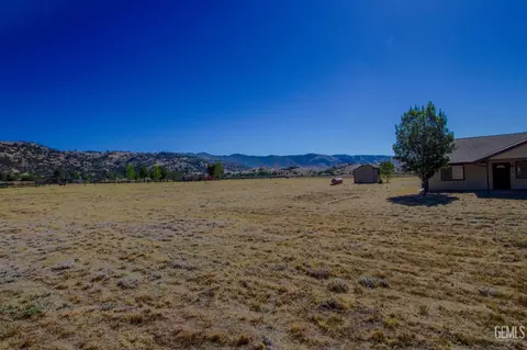 Other - 20654 Sasia Rd, Tehachapi, CA 93561 photo 2 of 24