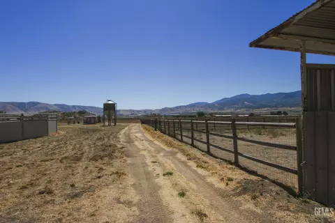 Other - 20654 Sasia Rd, Tehachapi, CA 93561 photo 23 of 24