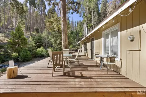 Exterior - 47694 Beartrap Rd, Posey, CA 93260 photo 3 of 9