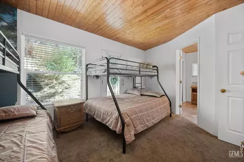 Bedroom - 47694 Beartrap Rd, Posey, CA 93260 photo 2 of 4