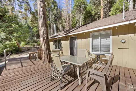 Exterior - 47694 Beartrap Rd, Posey, CA 93260 photo 2 of 9
