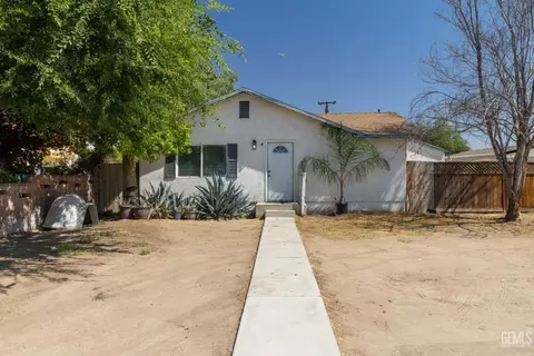 818 Decatur St, Bakersfield, CA 93308