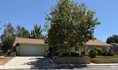414 Brentwood Dr, Tehachapi, CA 93561 photo 1