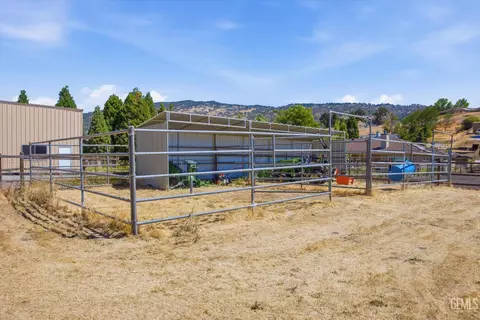 Other - 23461 Lakeview Dr, Tehachapi, CA 93561 photo 13 of 14