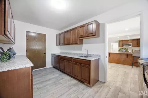 Other - 23461 Lakeview Dr, Tehachapi, CA 93561 photo 9 of 14