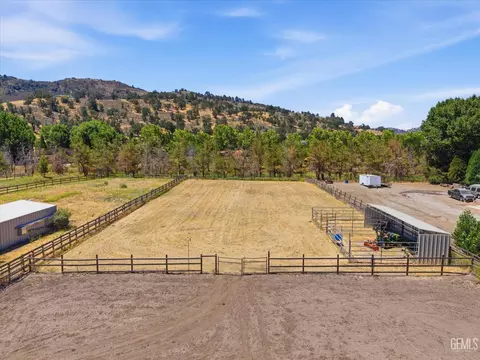 Other - 23461 Lakeview Dr, Tehachapi, CA 93561 photo 11 of 14