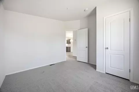 Bedroom - 20405 Weston Ave, Tehachapi, CA 93561 photo 3 of 5