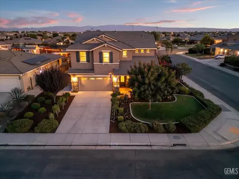15109 Chatsworth Ave, Bakersfield, CA 93314