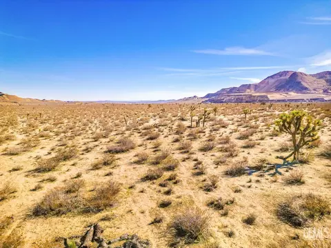 3900 Sunset Ave, Mojave, CA 93501 photo 7