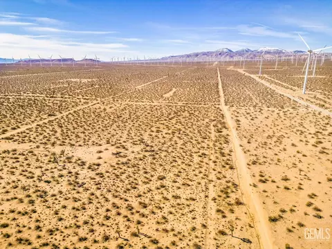 3900 Sunset Ave, Mojave, CA 93501 photo 5