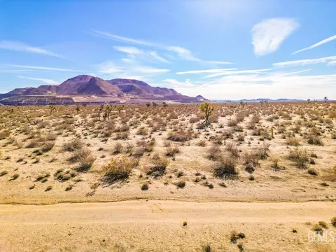 3900 Sunset Ave, Mojave, CA 93501 photo 9
