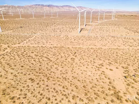 3900 Sunset Ave, Mojave, CA 93501 photo 4