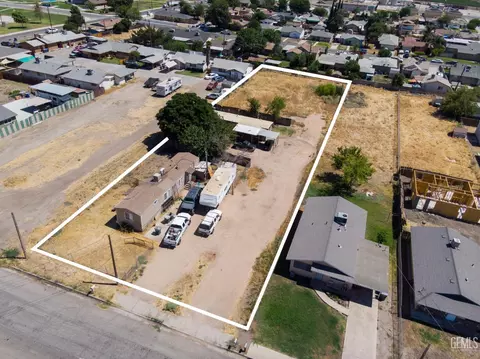 421 Sudan Ave, Buttonwillow, CA 93206 photo 3