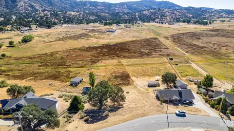 23700 Dart Dr, Tehachapi, CA 93561 photo 9