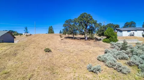 23700 Dart Dr, Tehachapi, CA 93561 photo 8