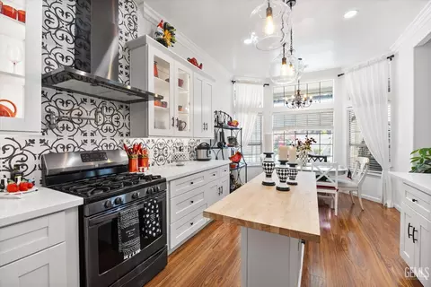 Kitchen - 14103 Via Contento, Bakersfield, CA 93314 photo 5 of 5