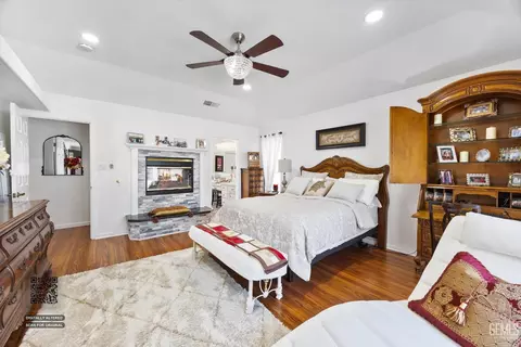 Bedroom - 14103 Via Contento, Bakersfield, CA 93314 photo 3 of 3