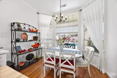 Dining - 14103 Via Contento, Bakersfield, CA 93314 photo 3 of 3