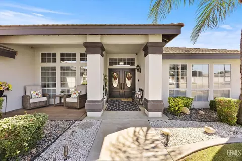 Exterior - 14103 Via Contento, Bakersfield, CA 93314 photo 3 of 10