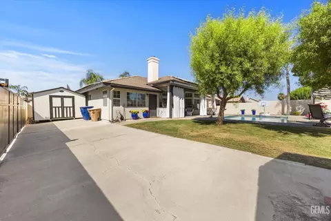 Exterior - 14103 Via Contento, Bakersfield, CA 93314 photo 8 of 10