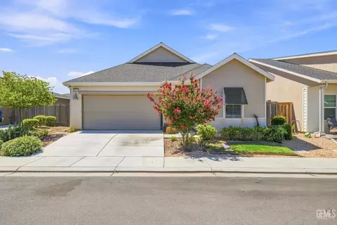 Exterior - 9623 Silver Fls, Shafter, CA 93263 photo 2 of 9
