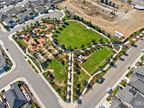 View/Area - 9623 Silver Fls, Shafter, CA 93263 photo 8 of 11