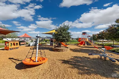 View/Area - 9623 Silver Fls, Shafter, CA 93263 photo 5 of 11