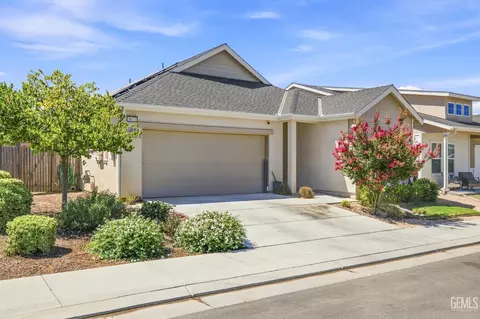 Exterior - 9623 Silver Fls, Shafter, CA 93263 photo 3 of 9