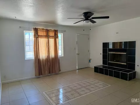 Living - 8204 Paradise Rd, Lamont, CA 93241 photo 2 of 2