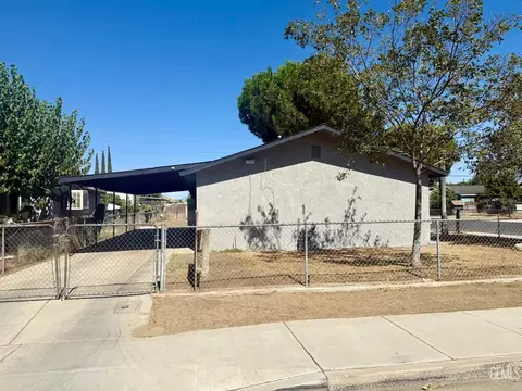 Other - 8204 Paradise Rd, Lamont, CA 93241 photo 2 of 4