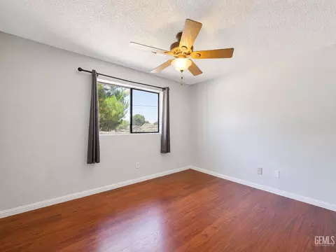 Bedroom - 17861 Tanforan Dr, Tehachapi, CA 93561 photo 1 of 4