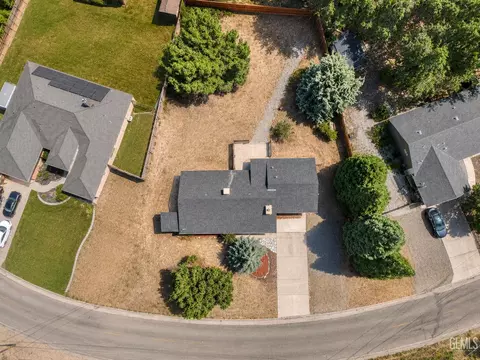 View/Area - 17861 Tanforan Dr, Tehachapi, CA 93561 photo 3 of 5
