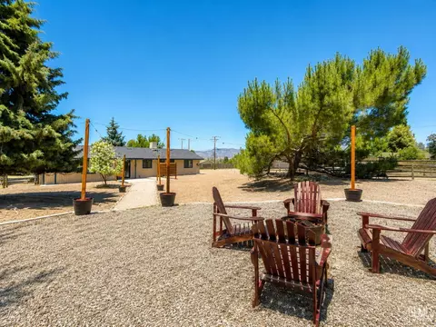 Exterior - 17861 Tanforan Dr, Tehachapi, CA 93561 photo 8 of 15