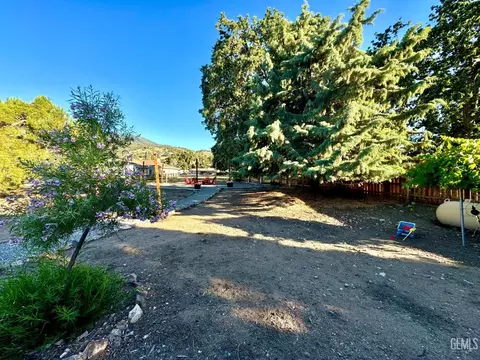 Exterior - 17861 Tanforan Dr, Tehachapi, CA 93561 photo 15 of 15