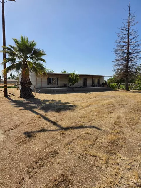 4001 Jenkins Rd, Bakersfield, CA 93314