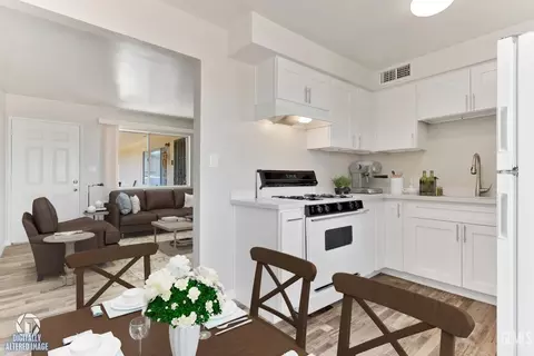 Dining - 222 E St, Taft, CA 93268 photo 1 of 1